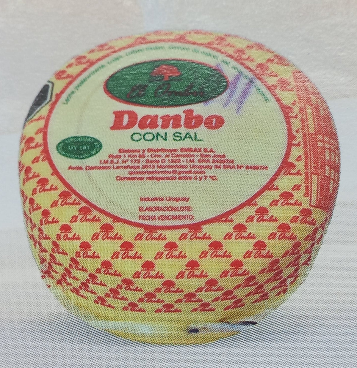 Queso Dambo con sal horma al vacio